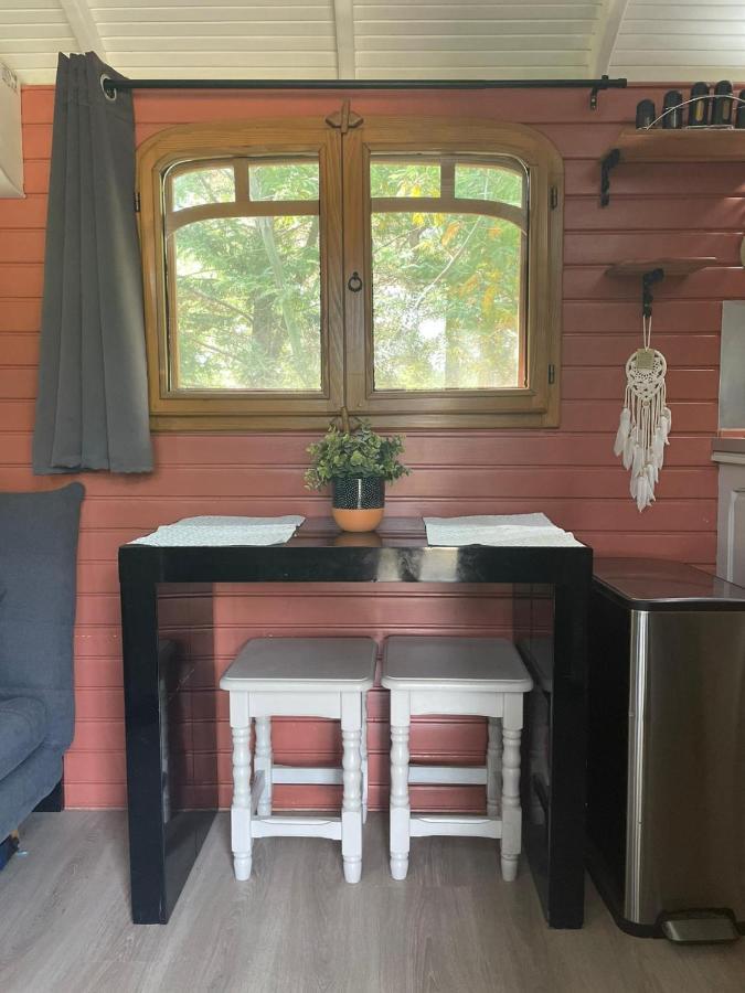 Le Soler Roulotte En Bois Sud France 게스트하우스 외부 사진